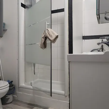 Non Fumeur En Rez-de-chaussee *